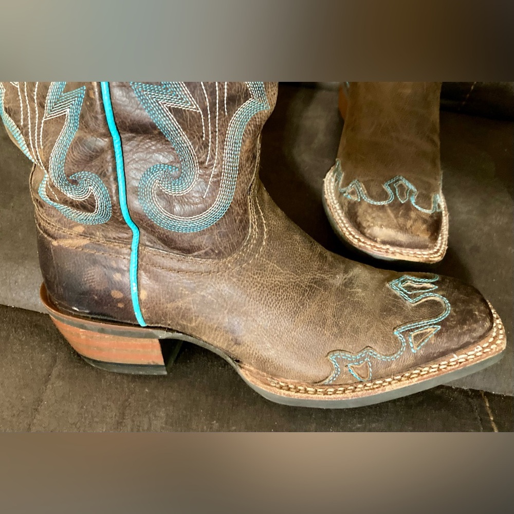 Ariat Caballera Western Boot with Turquoise accents - Picture 12 of 16